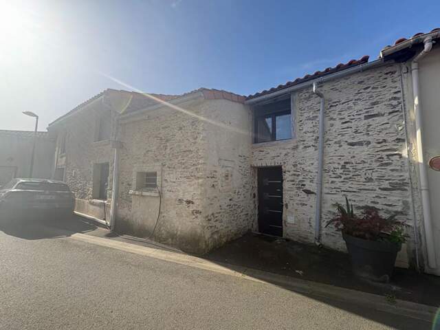 Immeuble de rendement  situé entre Nantes et Cholet — photo du bien