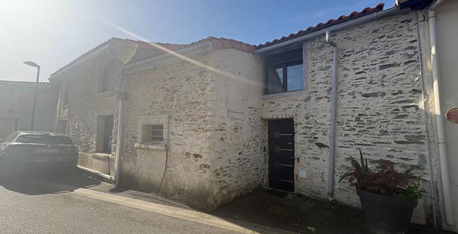 Immeuble de rendement  situé entre Nantes et Cholet — photo 1