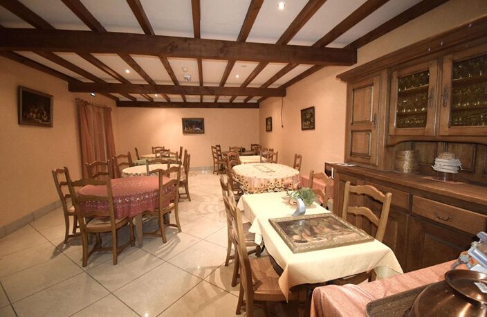 82200, Moissac, Manoir . Ancienne  hôtellerie  de luxe , 16 pièce(s)  et 9  suites et piscine  190 m² — photo 3