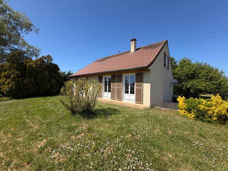 Joli pavillon sur sous sol dans un secteur calme de La Charité sur Loire — photo 1