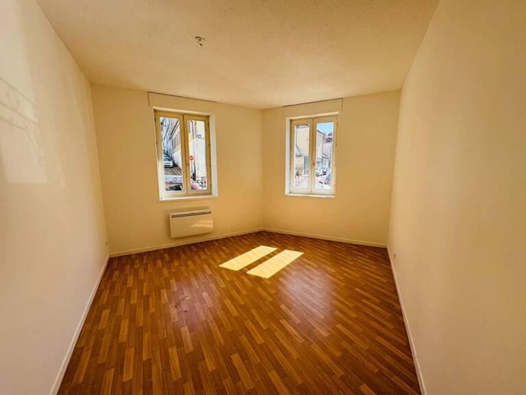 Appartement de 60 m² rénové proche de la gare de Nevers — photo 1
