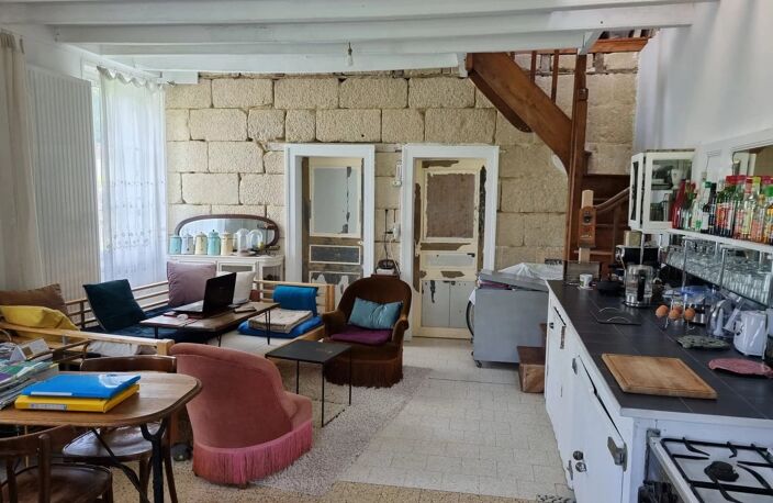 MAISON DE VILLAGE ET SES CAVES CHAMPIGNONNIÈRES — photo 5