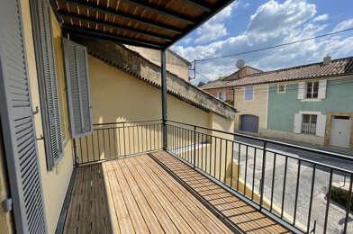 Appartement 3 pièces 830 €