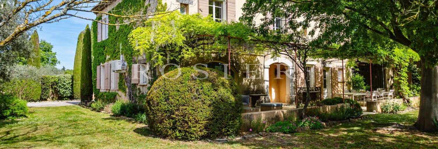 Maison 8 Pièces 272 m² à vendre à Carpentras (84200)