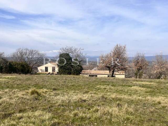 LACOSTE Maison de 600 m² à rénover sur terrain de 75645 m² — photo du bien