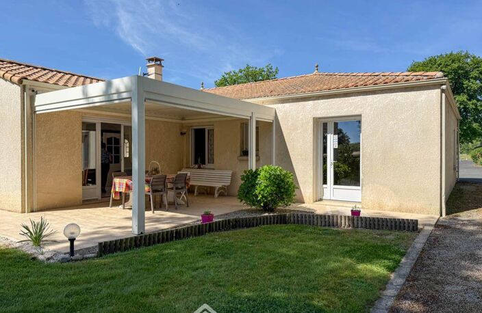 Maison - 132m² - Saint-Prouant — photo 3