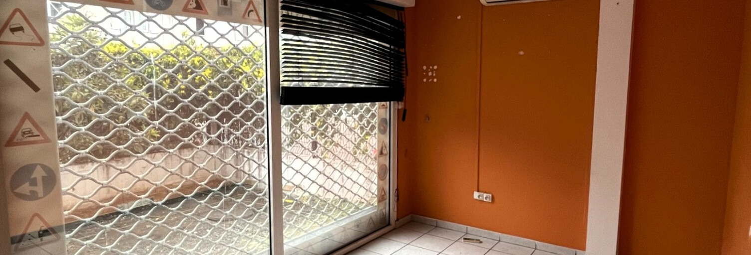 Commerce  67 m² à vendre à Saint-Denis (97490)