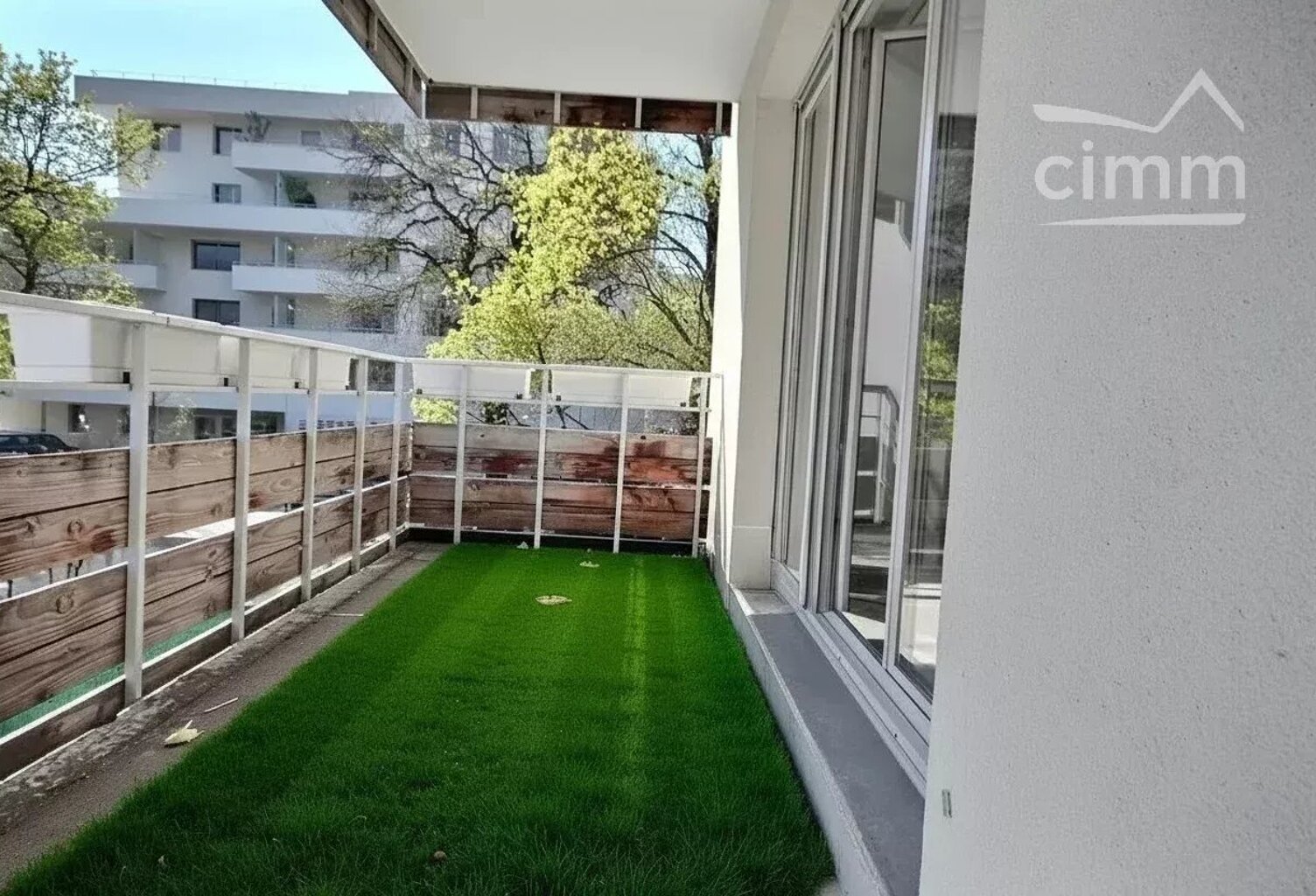 APPARTEMENT MEYLAN T4 + GARAGE + PARKING PRIVE — photo 1