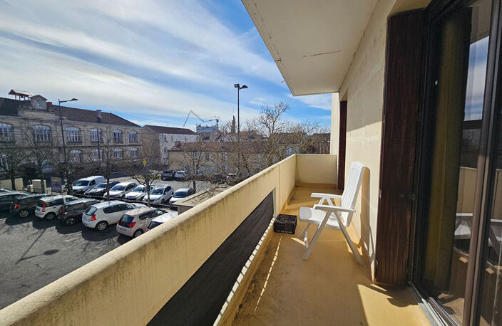 Appartement Angouleme 4 pièce(s) 76 m2 — photo 2