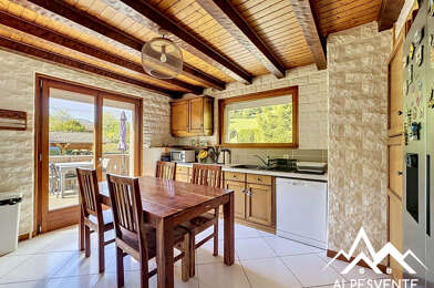 Maison 7 pièces 549000 €