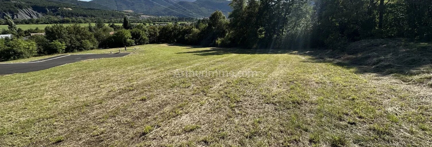 Terrain  1204 m² à vendre à La Mure-Argens (04170)