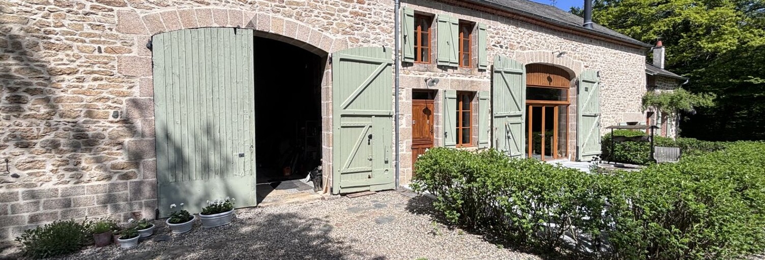Maison 10 Pièces 220 m² à vendre à Clugnat (23270)