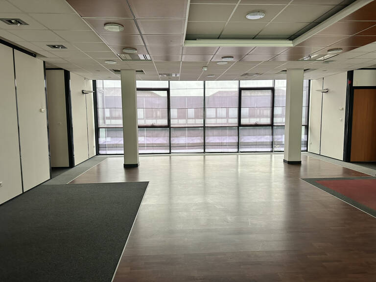 BUREAUX A LOUER ANGERS SAINT SERGE — photo 1