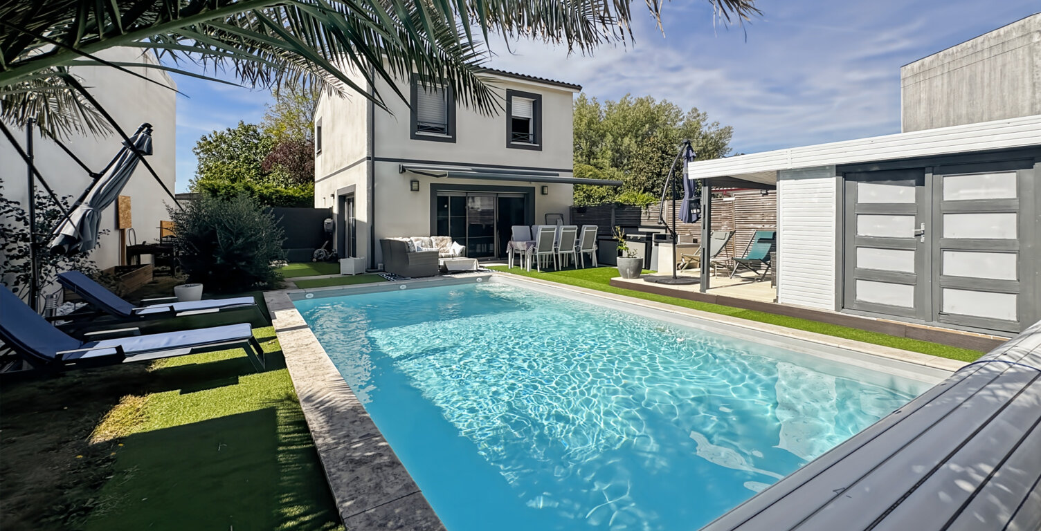 PAREMPUYRE - EXCLUSIVITÉ - MAISON AU CENTRE VILLE — photo 1