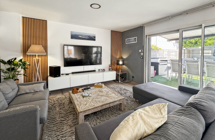 PAREMPUYRE - EXCLUSIVITÉ - MAISON AU CENTRE VILLE — photo 2