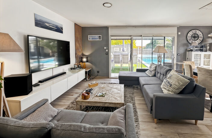 PAREMPUYRE - EXCLUSIVITÉ - MAISON AU CENTRE VILLE — photo 3