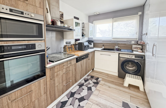 PAREMPUYRE - EXCLUSIVITÉ - MAISON AU CENTRE VILLE — photo 5