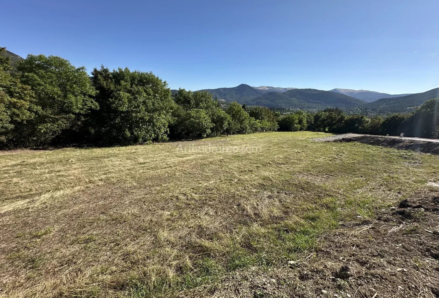 Terrain à bâtir viabilisé La Mure-Argens — photo 1
