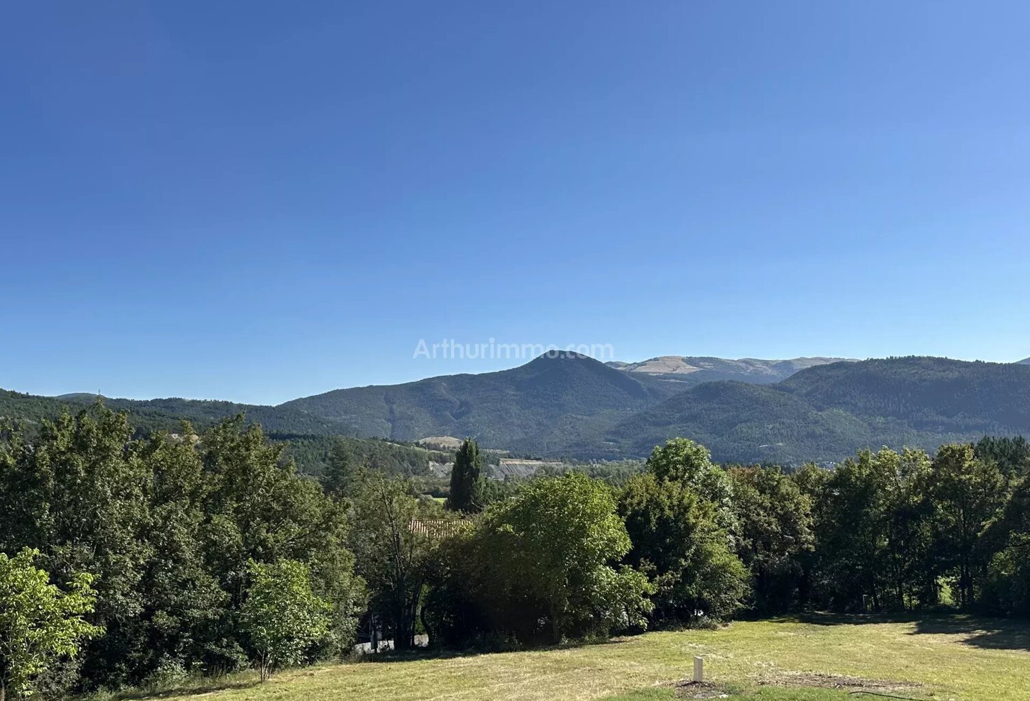 Terrain à bâtir viabilisé La Mure-Argens — photo 1