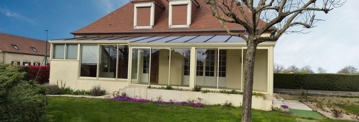Maison 9 Pièces 205 m² à vendre à Cressanges (03240)