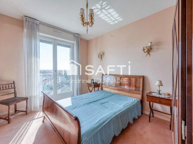 BORDEAUX- Appartement T4, 10 min Pellegrin, garage — photo du bien