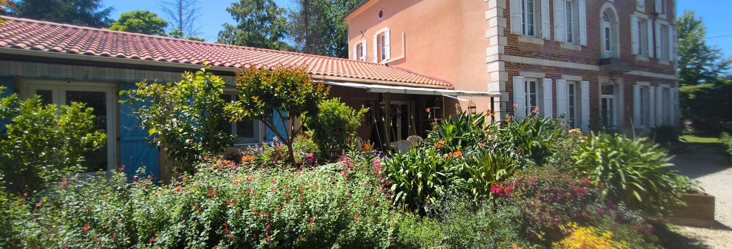 Maison 16 Pièces 600 m² à vendre à Nogaro (32110)
