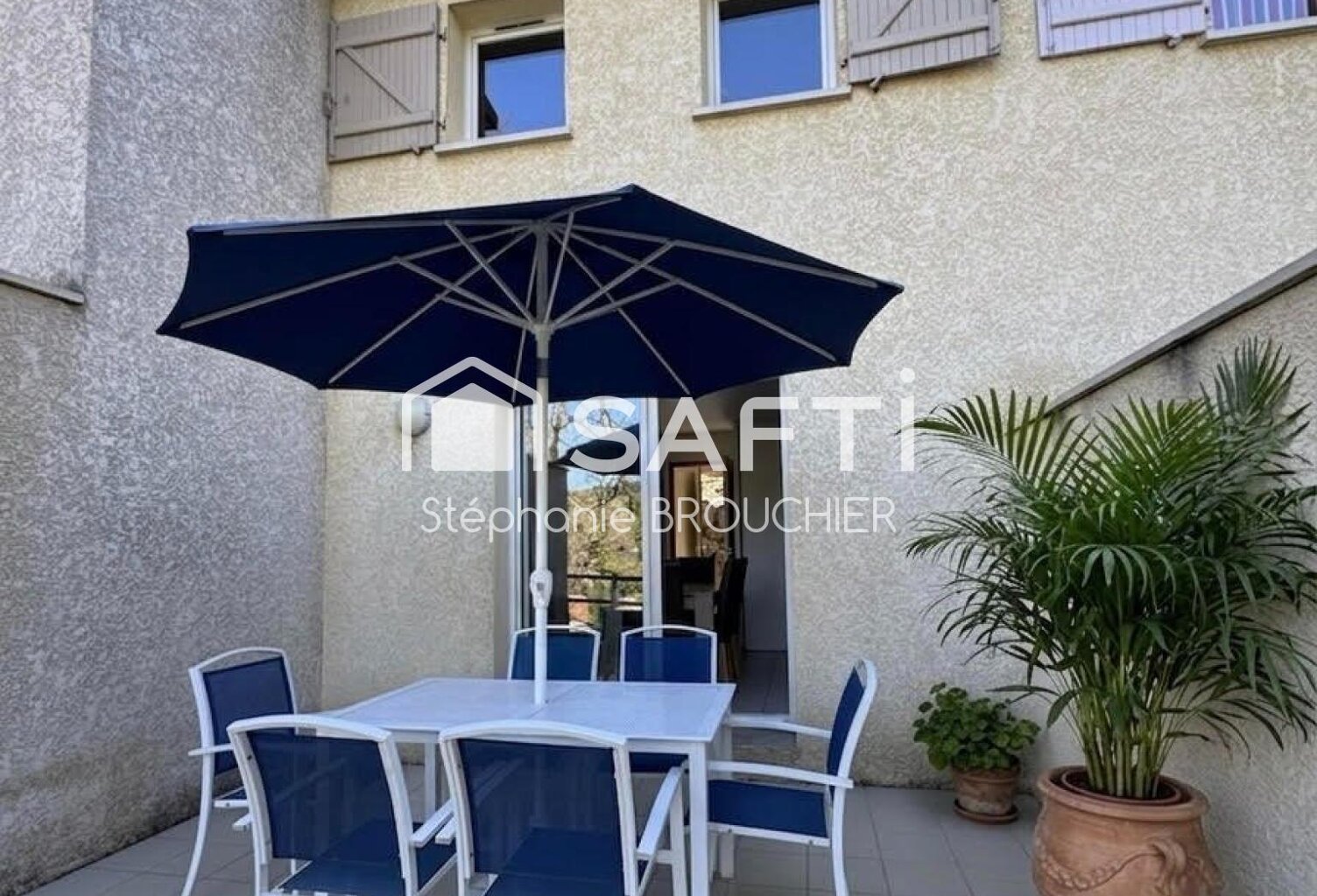 Maison dans copropriété avec piscine — photo 1