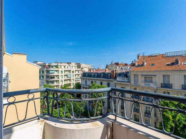 FLEURS- Vente 4 pièces- balcons- Vue dégagée — photo du bien