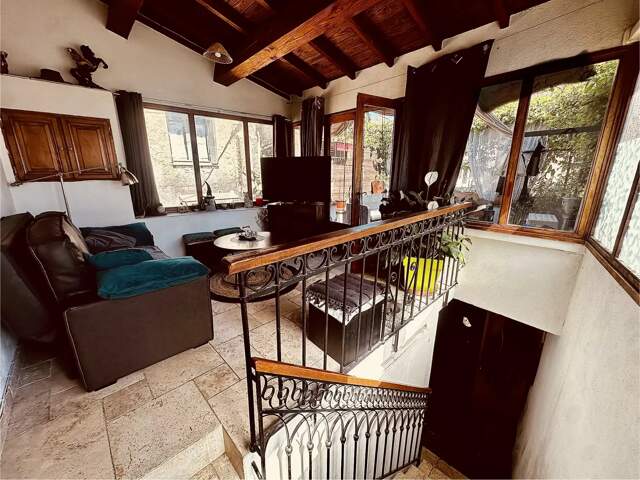 maison de village en pierre avec terrasse et garage. — photo du bien