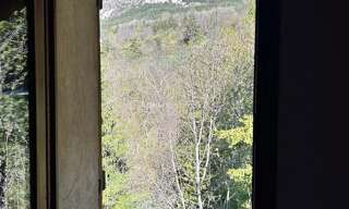 Maison 5 Pièces 142 m² à vendre à Beauvezer (04370)