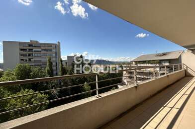 Appartement 5 pièces 240000 €