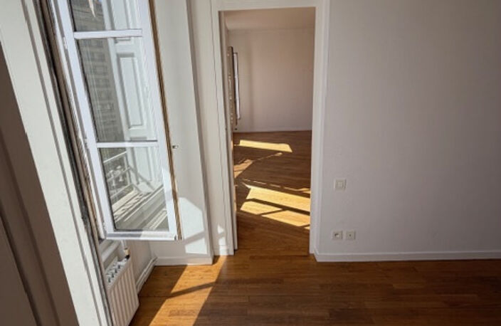 100 M2 JEAN MOULIN/LIBERATION LIBRE DE SUITE — photo 2