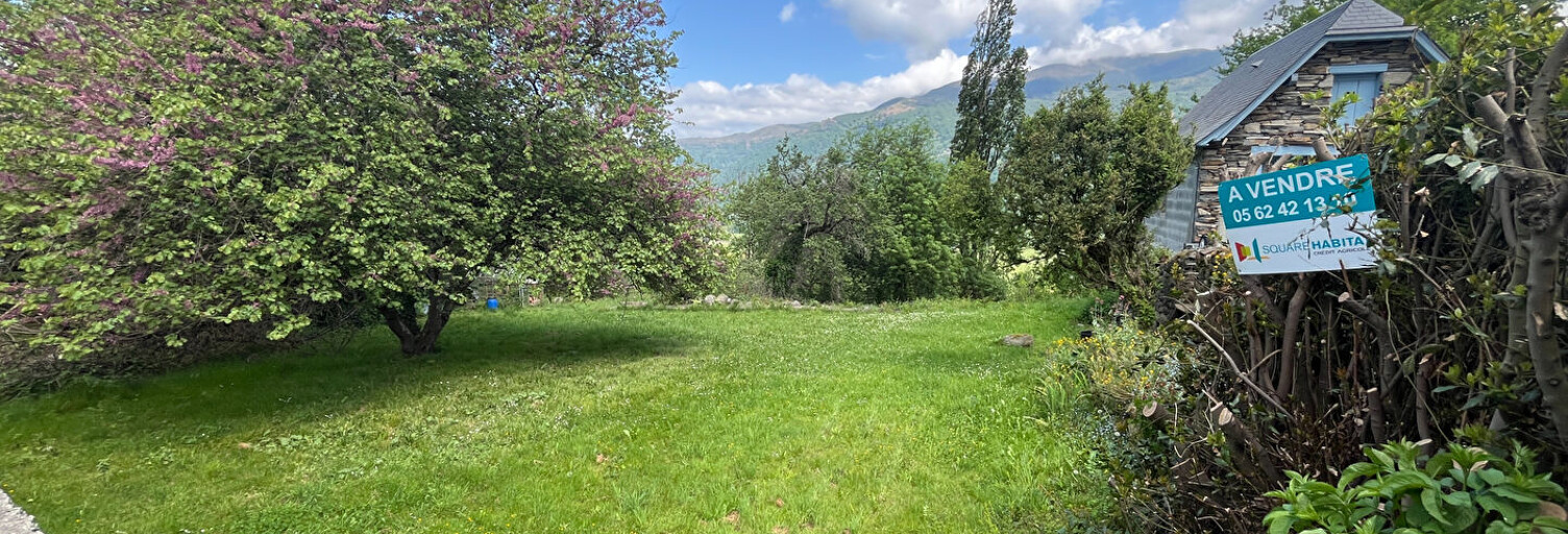 Terrain  2049 m² à vendre à Argelès-Gazost (65400)