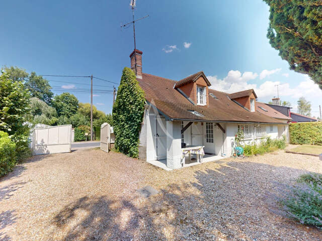 Maison 5 pièces avec grand terrain au calme à Vrigny — photo du bien