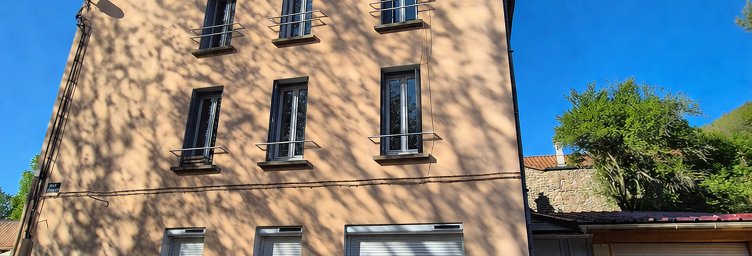 Immeuble  155 m² à vendre à Vorey (43800)