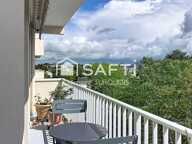 Saint-Cyr-sur-Loire  Appartement 85 m² rénové avec balcons, box et cave — photo 2
