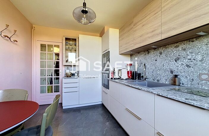 Saint-Cyr-sur-Loire  Appartement 85 m² rénové avec balcons, box et cave — photo 5