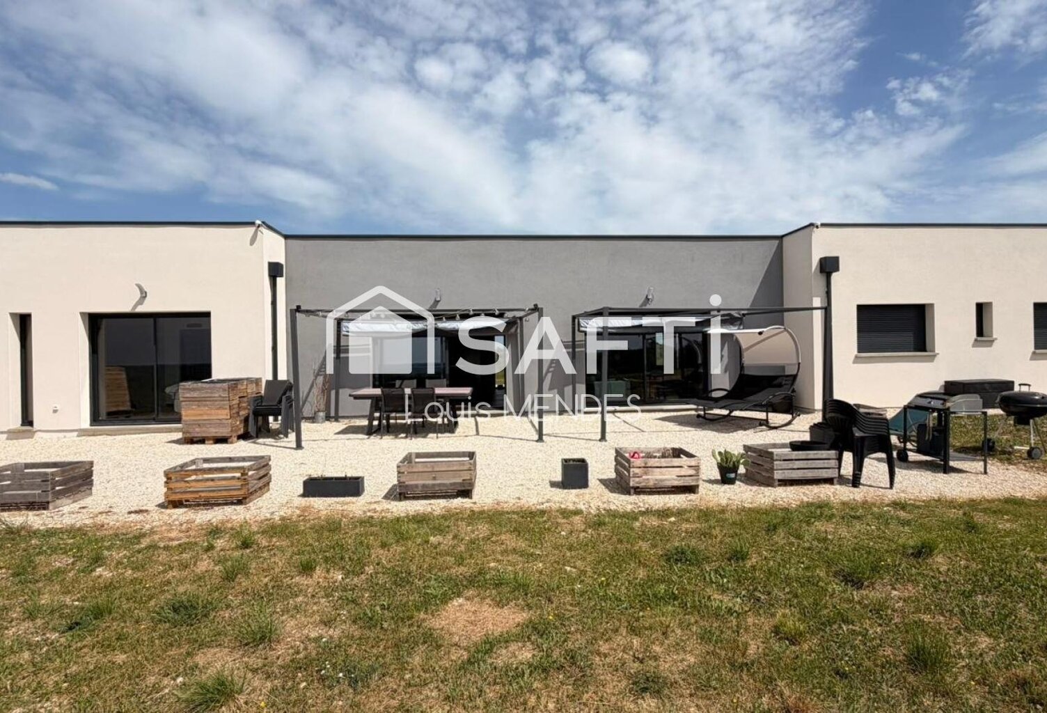 Propriété maison contemporaine de 193 m2, studio séparé, terrain de 5085 m² — photo 1