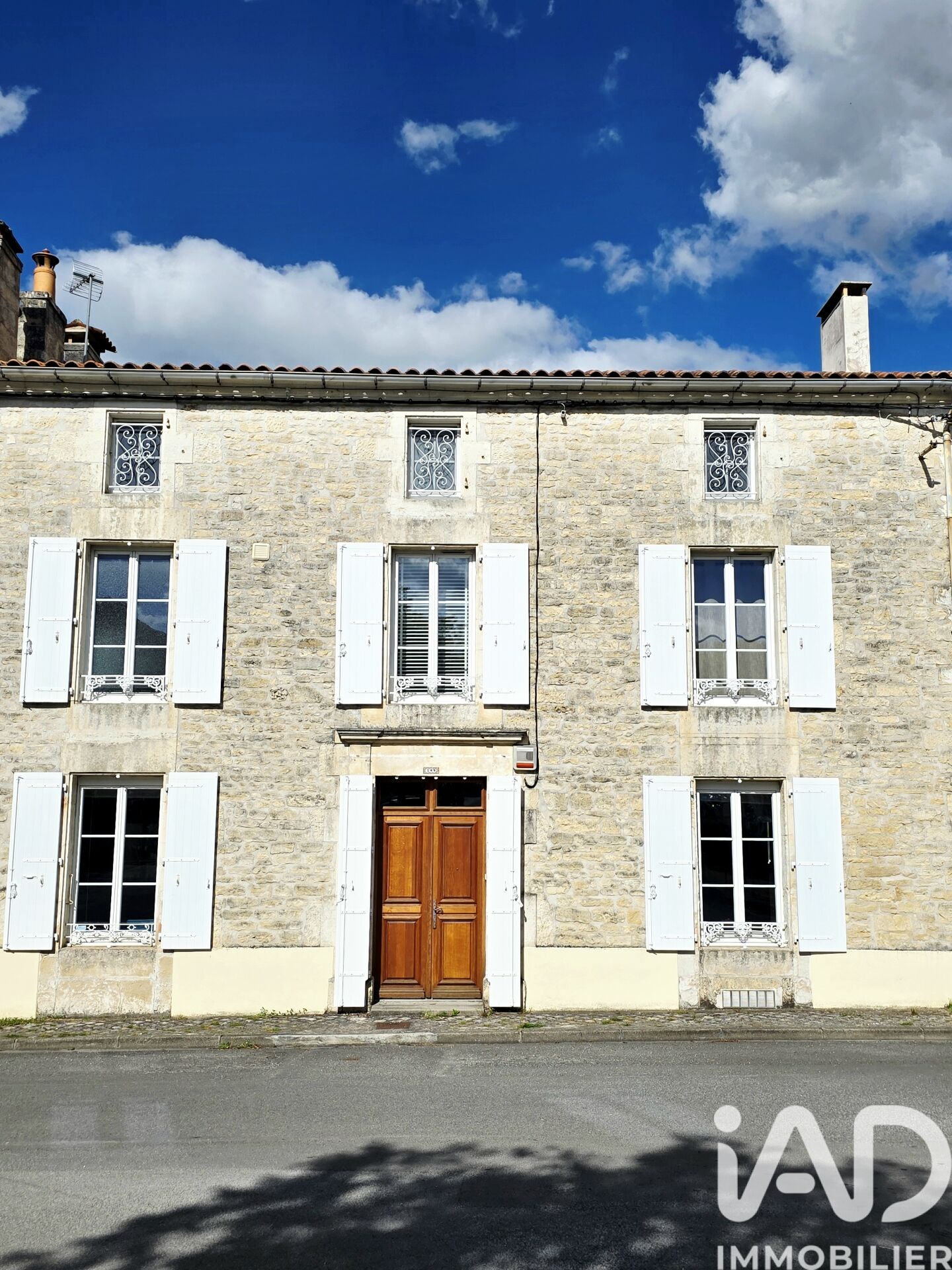 Maison à vendre, 15 pièces, 261 m², Rouillac