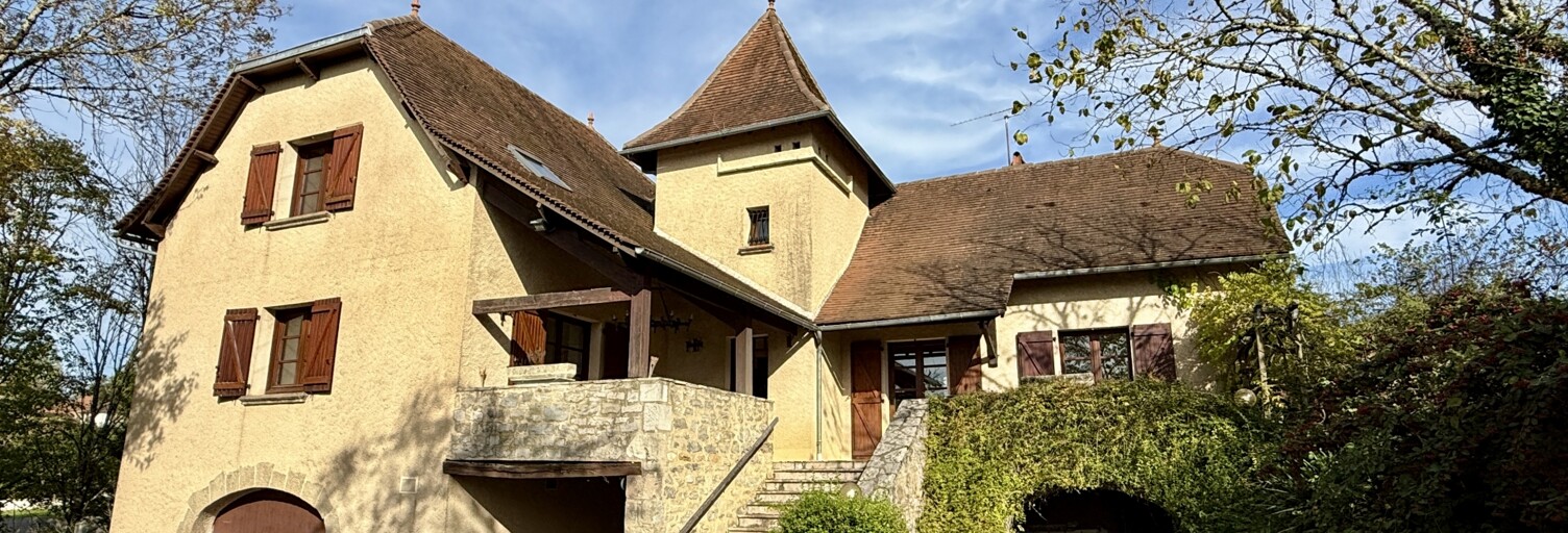 Maison 9 Pièces 186 m² à vendre à Capdenac (46100)