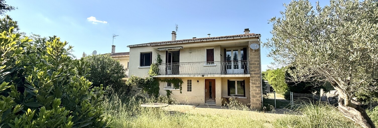 Maison 5 Pièces 97 m² à vendre à Laudun-l'Ardoise (30290)