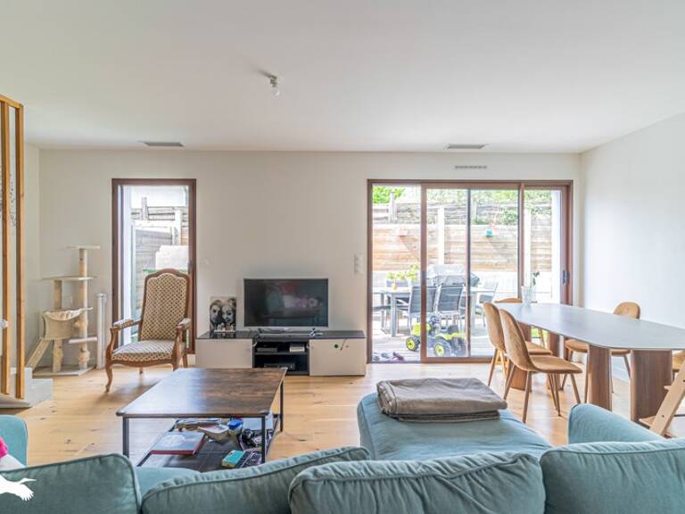 Maison de ville de 6 pièces principales — photo 1
