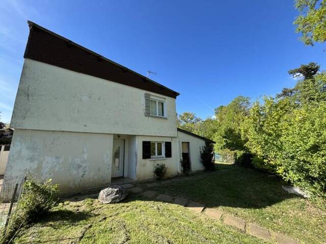 Maison 5 pièces 105 m² à Chârost — photo du bien