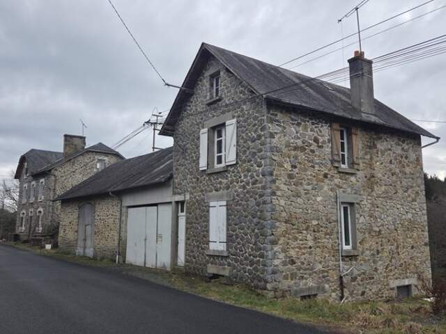Maison en pierre de 7 pièces principales — photo du bien