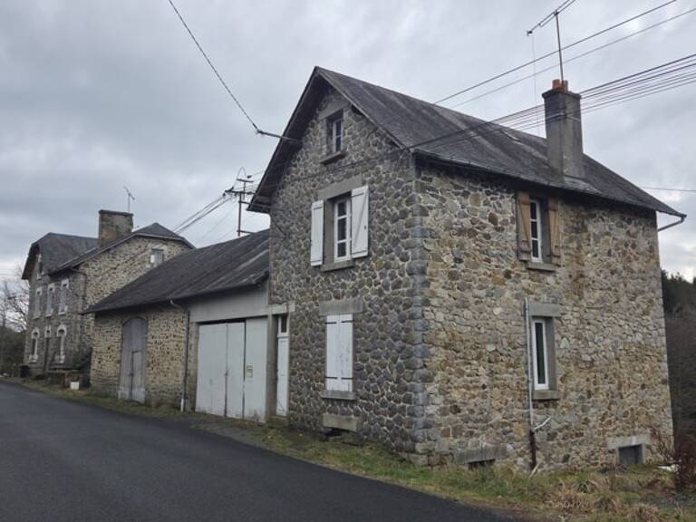 Maison en pierre de 7 pièces principales — photo 1