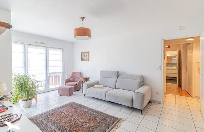 Vente appartement 3 pièces 62 m² Bordeaux (33200) — photo 2
