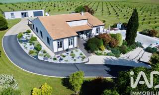 Maison 9 Pièces 242 m² à vendre à Roullet-Saint-Estèphe (16440)