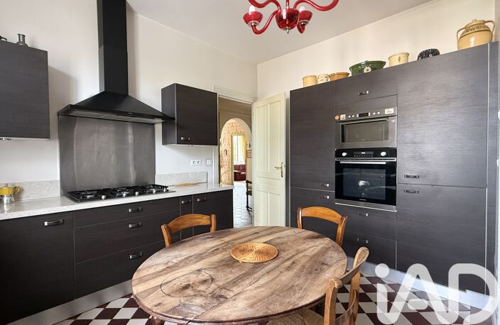 Vente Maison/villa 8 pièces — photo 2