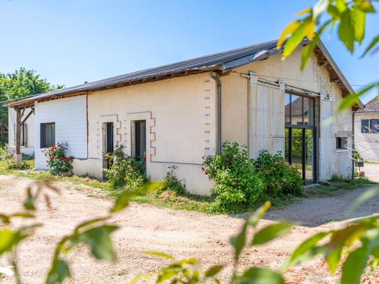 Maison en pierre de 5 pièces principales — photo 1