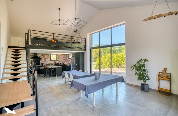 Maison en pierre de 5 pièces principales — photo 2